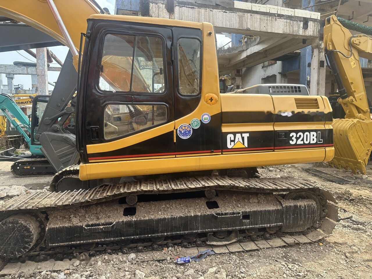 Caterpillar 320B - Гусеничный экскаватор: фото 1 Caterpillar 320B - Гусеничный экскаватор: фото 1