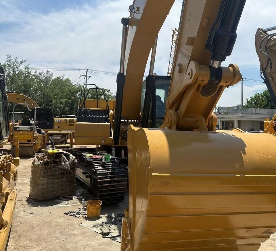 Гусеничный экскаватор Caterpillar 330GC: фото 6