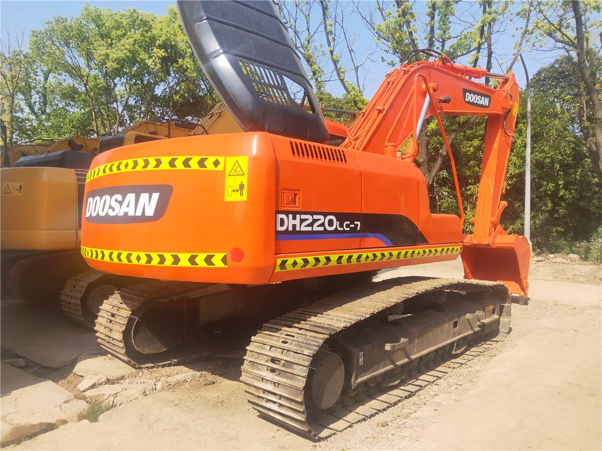 Doosan 220LC-7 - Гусеничный экскаватор: фото 3 Doosan 220LC-7 - Гусеничный экскаватор: фото 3