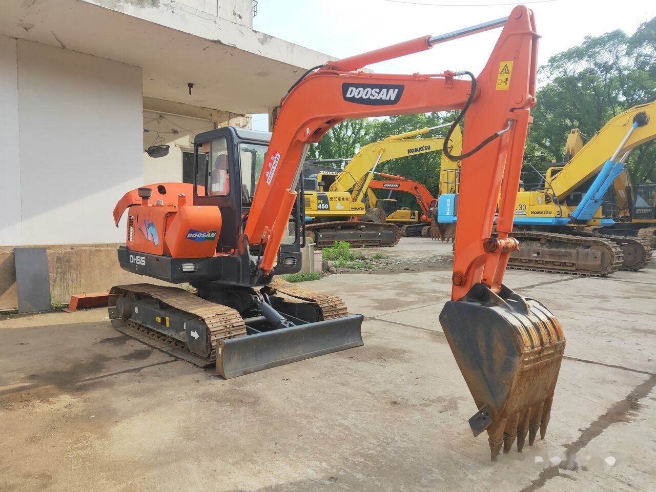 Doosan DH55 - Мини-экскаватор: фото 1 Doosan DH55 - Мини-экскаватор: фото 1