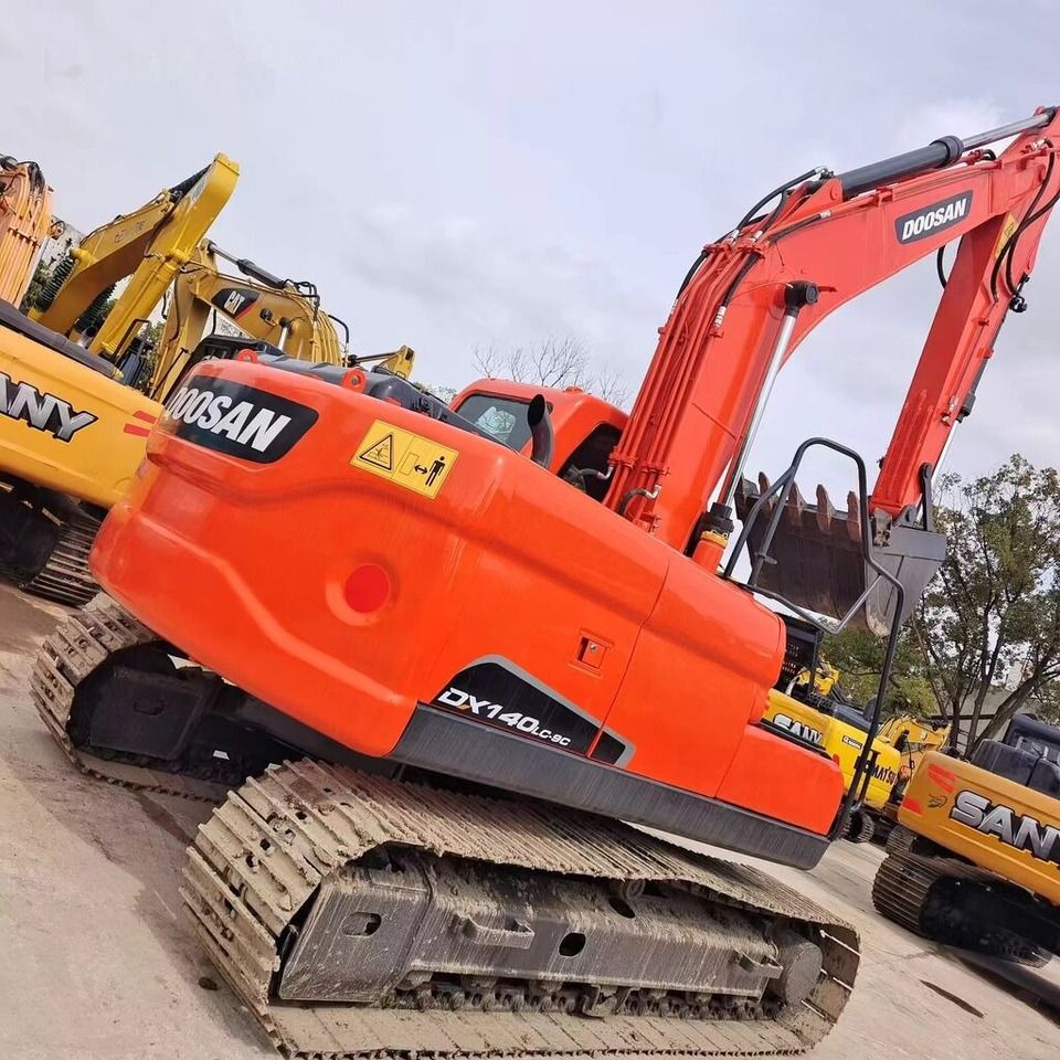 Doosan DX140 - Гусеничный экскаватор: фото 5 Doosan DX140 - Гусеничный экскаватор: фото 5
