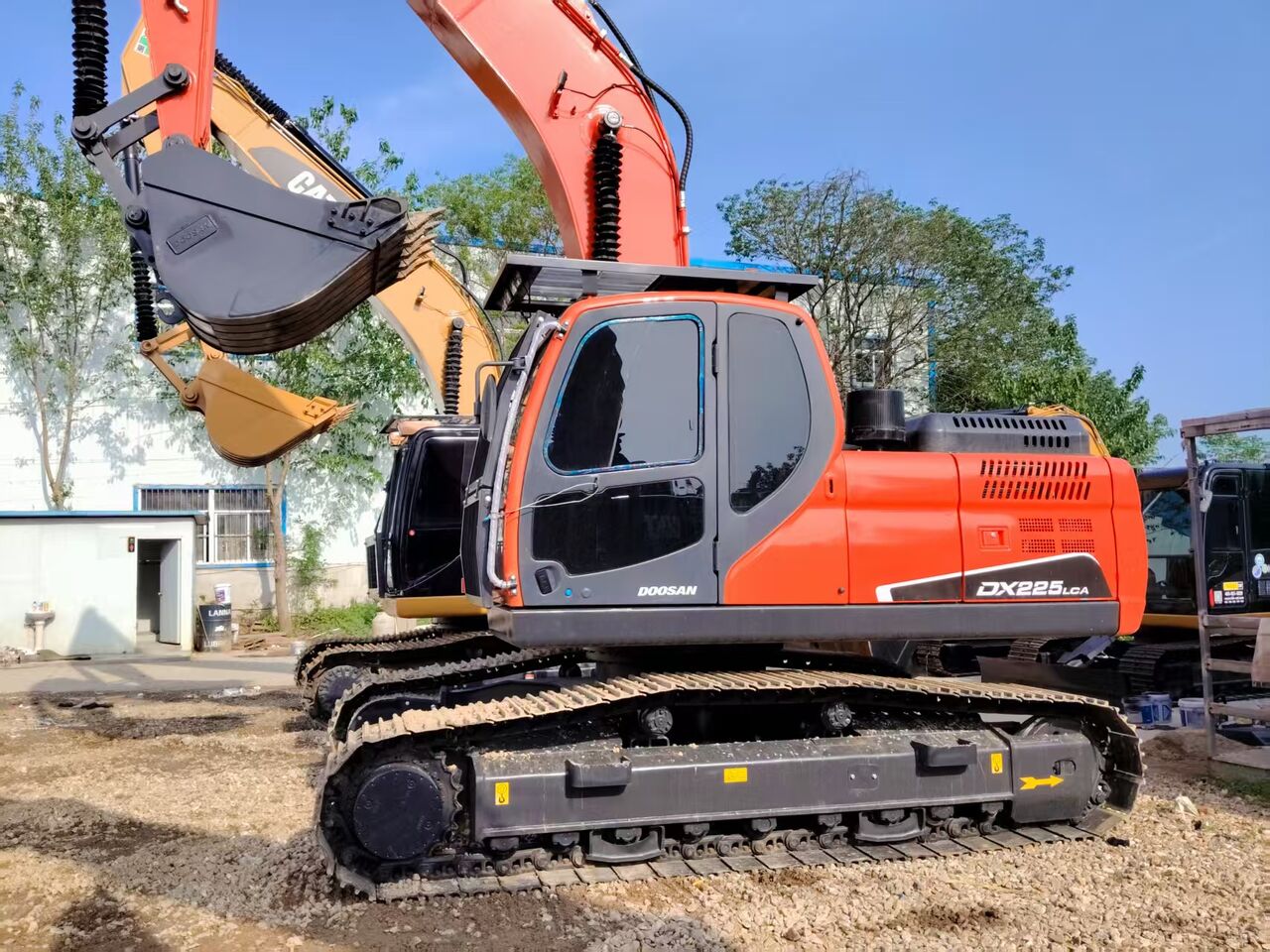 Doosan DX225 - Гусеничный экскаватор: фото 4 Doosan DX225 - Гусеничный экскаватор: фото 4