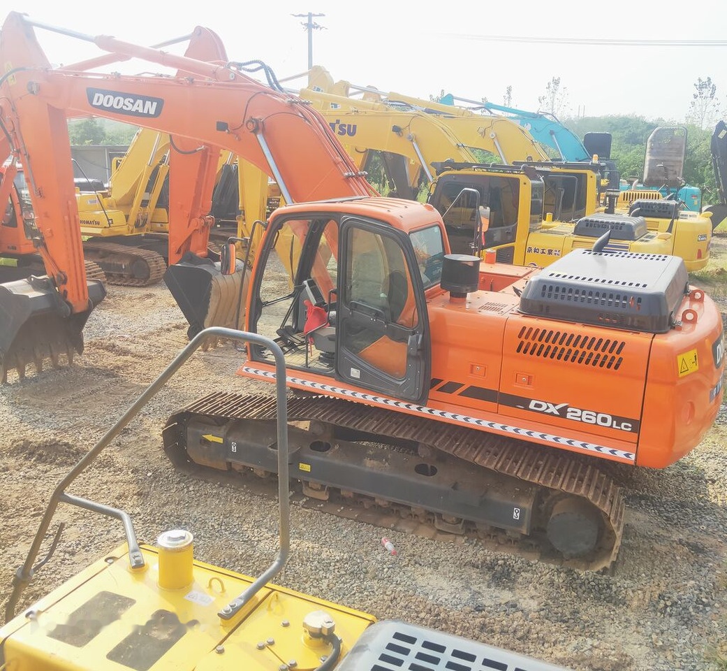 Doosan DX260LC - Гусеничный экскаватор: фото 3 Doosan DX260LC - Гусеничный экскаватор: фото 3