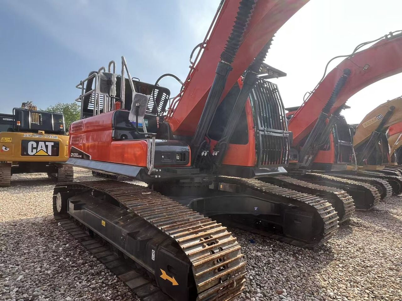 Doosan DX300 - Гусеничный экскаватор: фото 3 Doosan DX300 - Гусеничный экскаватор: фото 3