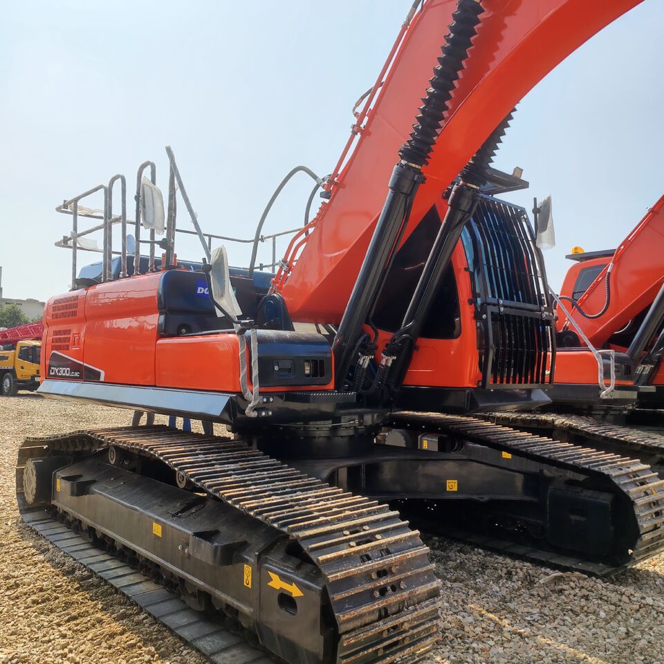 Doosan DX300 - Гусеничный экскаватор: фото 4 Doosan DX300 - Гусеничный экскаватор: фото 4
