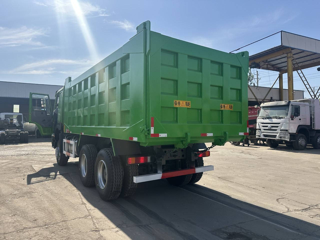 HOWO 371 6X4 - Самосвал: фото 5 HOWO 371 6X4 - Самосвал: фото 5