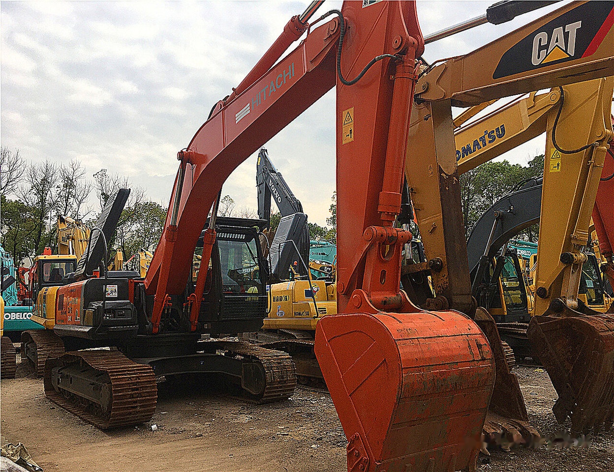 Hitachi ZX240-3G - Гусеничный экскаватор: фото 5 Hitachi ZX240-3G - Гусеничный экскаватор: фото 5