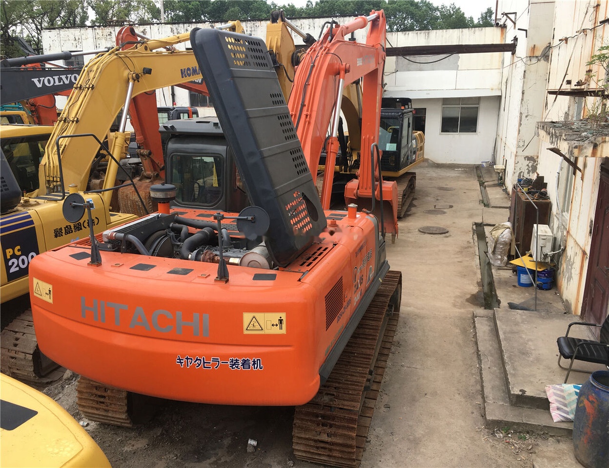 Hitachi ZX240-3G - Гусеничный экскаватор: фото 2 Hitachi ZX240-3G - Гусеничный экскаватор: фото 2
