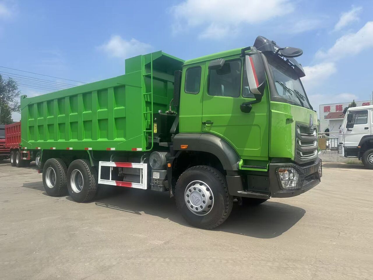 Howo NX 6X4 - Самосвал: фото 4 Howo NX 6X4 - Самосвал: фото 4