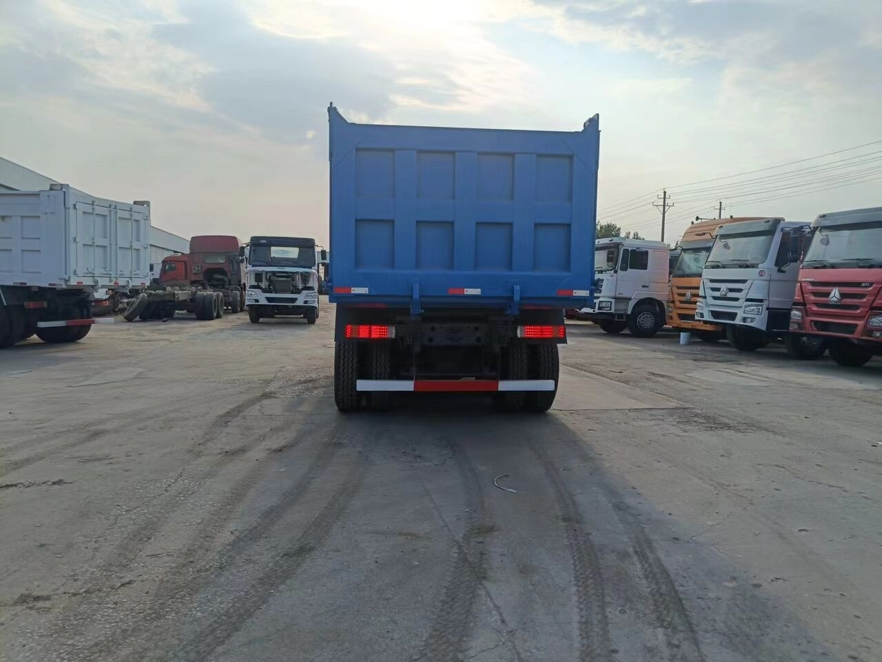 Howo New - Самосвал: фото 2 Howo New - Самосвал: фото 2