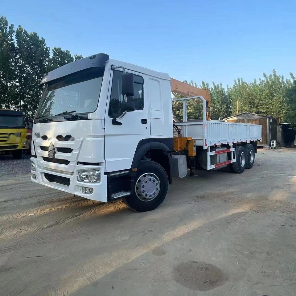 Howo crane 371 6tons - Самосвал, Автоманипулятор: фото 2 Howo crane 371 6tons - Самосвал, Автоманипулятор: фото 2