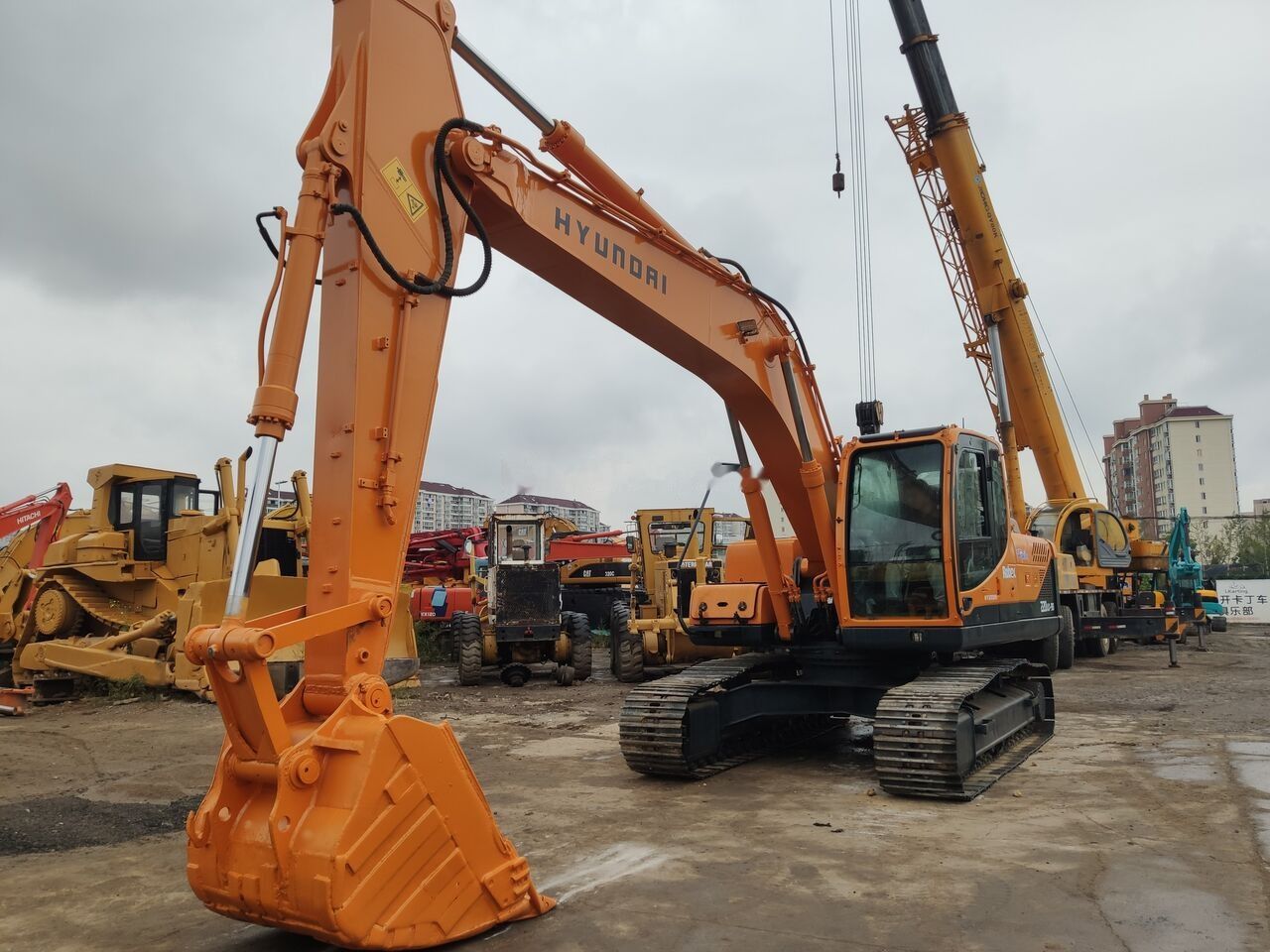 Hyundai R220LC-9 - Гусеничный экскаватор: фото 4 Hyundai R220LC-9 - Гусеничный экскаватор: фото 4
