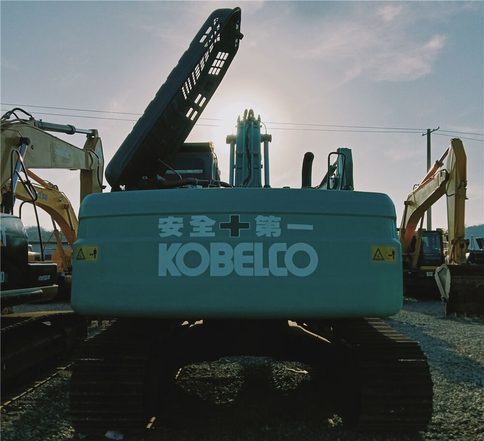 Kobelco SK210 - Гусеничный экскаватор: фото 4 Kobelco SK210 - Гусеничный экскаватор: фото 4