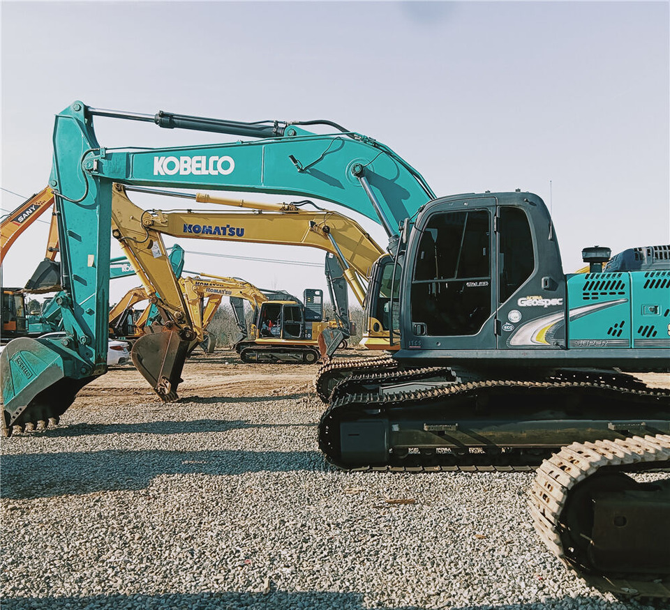 Kobelco SK260 - Гусеничный экскаватор: фото 1 Kobelco SK260 - Гусеничный экскаватор: фото 1
