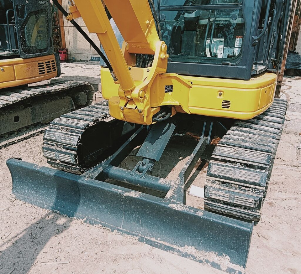 Komatsu PC40MR - Мини-экскаватор: фото 5 Komatsu PC40MR - Мини-экскаватор: фото 5