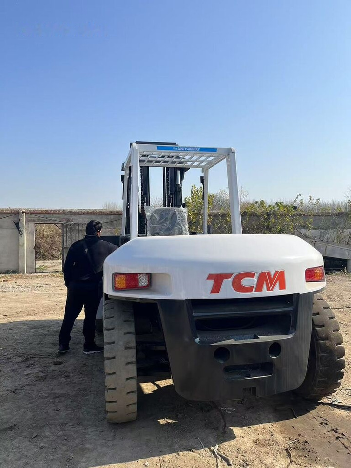 TCM FD100 - Дизельный погрузчик: фото 3 TCM FD100 - Дизельный погрузчик: фото 3