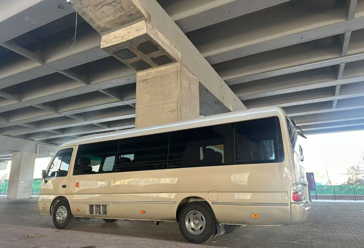 Toyota 1HZ - Пригородный автобус: фото 1 Toyota 1HZ - Пригородный автобус: фото 1