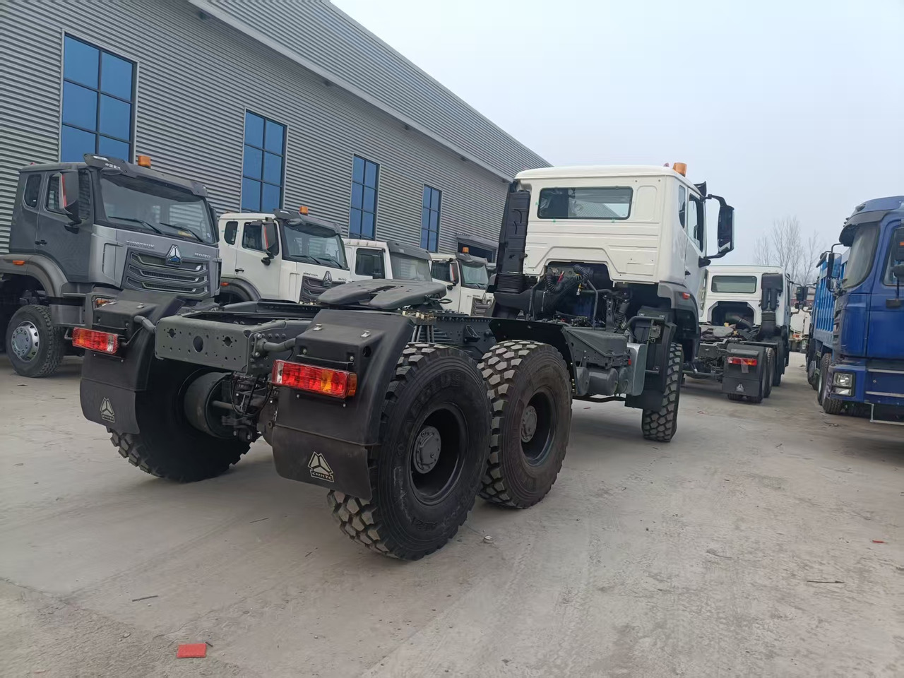 HOWO 6x6 - Тягач: фото 5 HOWO 6x6 - Тягач: фото 5