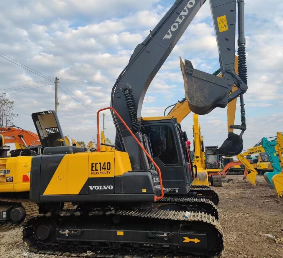 Volvo EC140 - Гусеничный экскаватор: фото 3 Volvo EC140 - Гусеничный экскаватор: фото 3