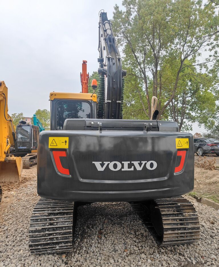 Volvo EC140DL - Гусеничный экскаватор: фото 4 Volvo EC140DL - Гусеничный экскаватор: фото 4