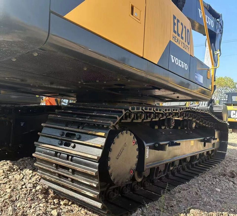 Volvo EC210 - Гусеничный экскаватор: фото 4 Volvo EC210 - Гусеничный экскаватор: фото 4