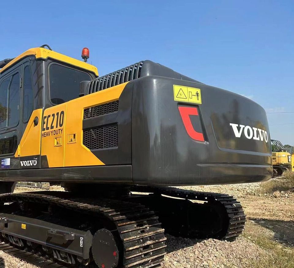 Volvo EC210 - Гусеничный экскаватор: фото 3 Volvo EC210 - Гусеничный экскаватор: фото 3
