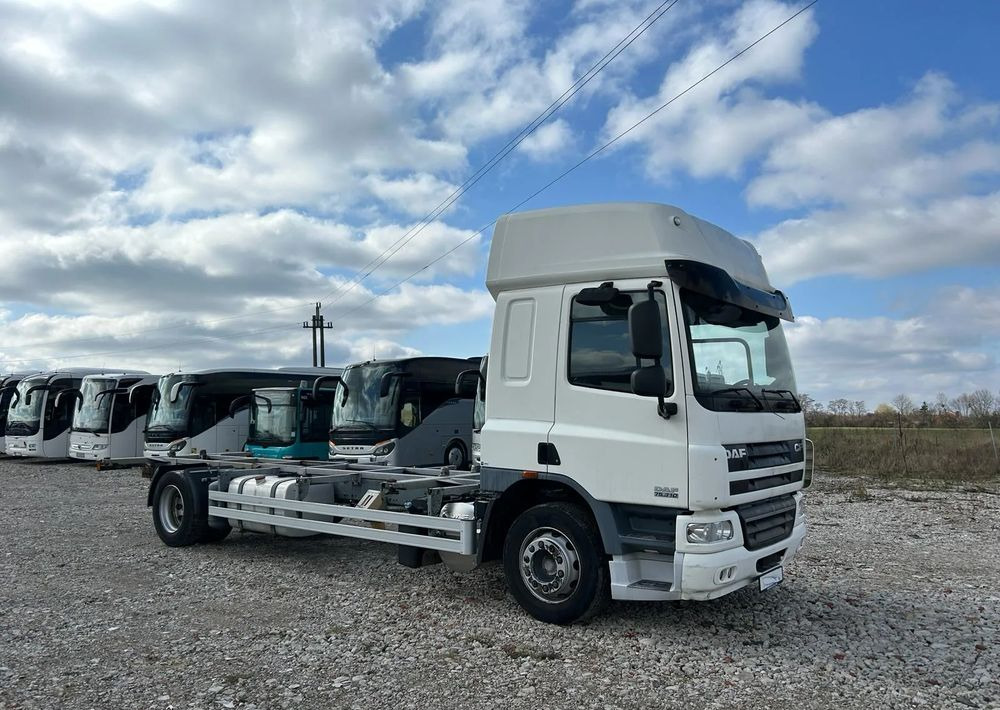 DAF CF75.310 - Грузовик-шасси: фото 1 DAF CF75.310 - Грузовик-шасси: фото 1