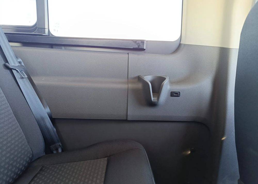 Микроавтобус, Пассажирский фургон Ford Transit: фото 24 Микроавтобус, Пассажирский фургон Ford Transit: фото 24