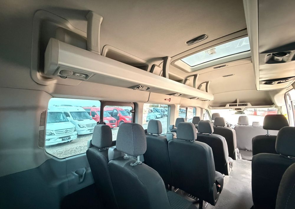 Микроавтобус, Пассажирский фургон Ford Transit: фото 14