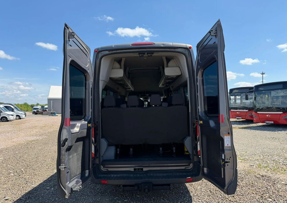 Микроавтобус, Пассажирский фургон Ford Transit: фото 6