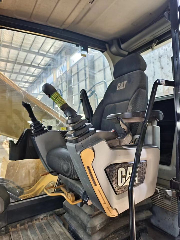 CAT 320GC - Гусеничный экскаватор: фото 4 CAT 320GC - Гусеничный экскаватор: фото 4