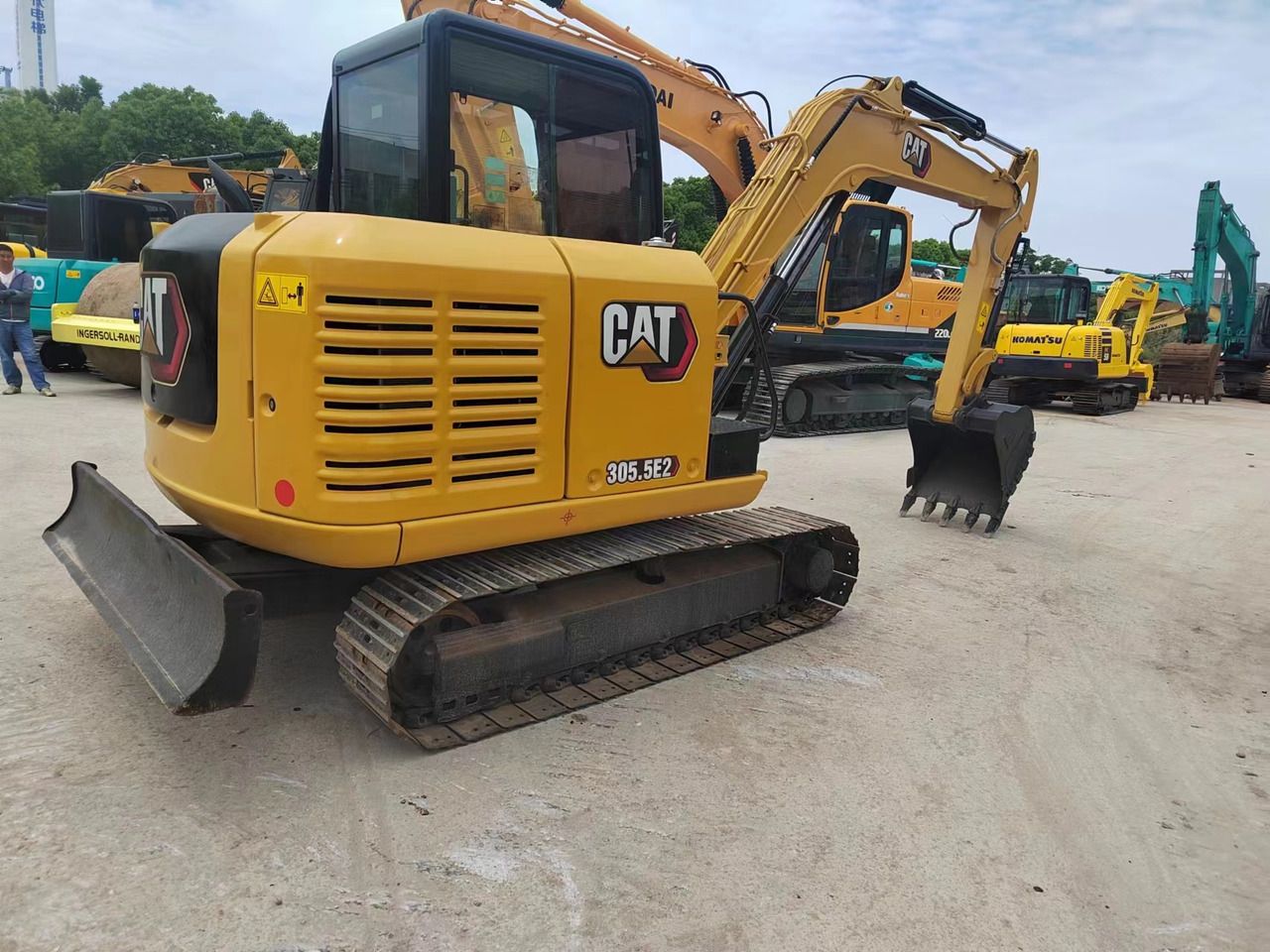 CAT CAT 305.5E2 - Мини-экскаватор: фото 2 CAT CAT 305.5E2 - Мини-экскаватор: фото 2