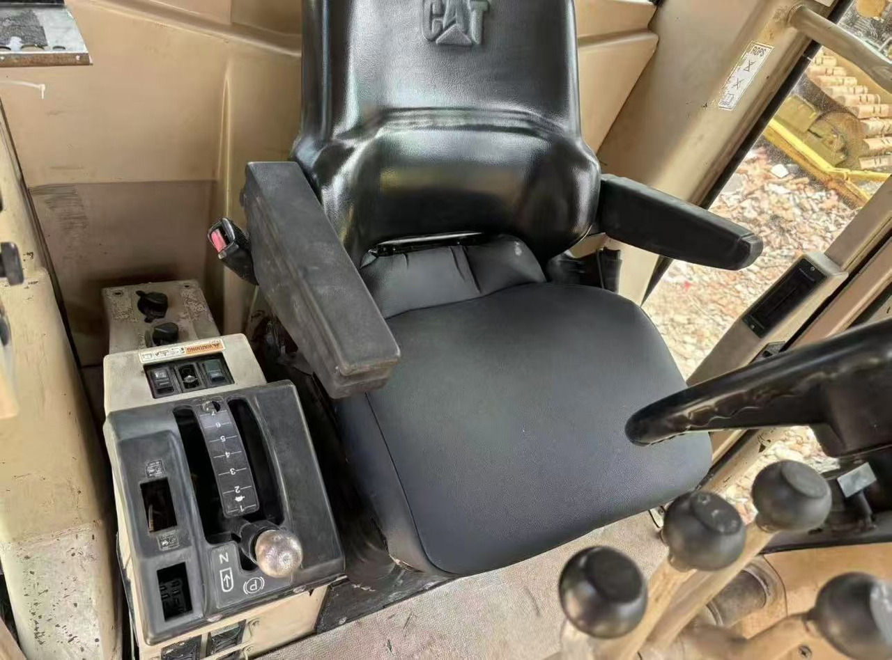 CATERPILLAR 16H - Грейдер: фото 4 CATERPILLAR 16H - Грейдер: фото 4