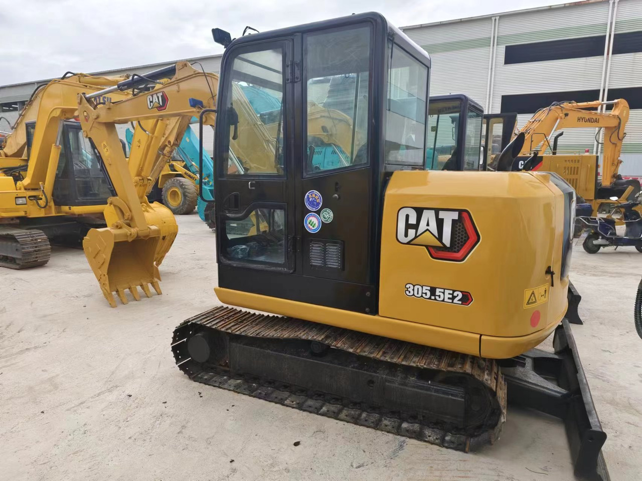 CATERPILLAR 305.5E2 - Мини-экскаватор: фото 4 CATERPILLAR 305.5E2 - Мини-экскаватор: фото 4