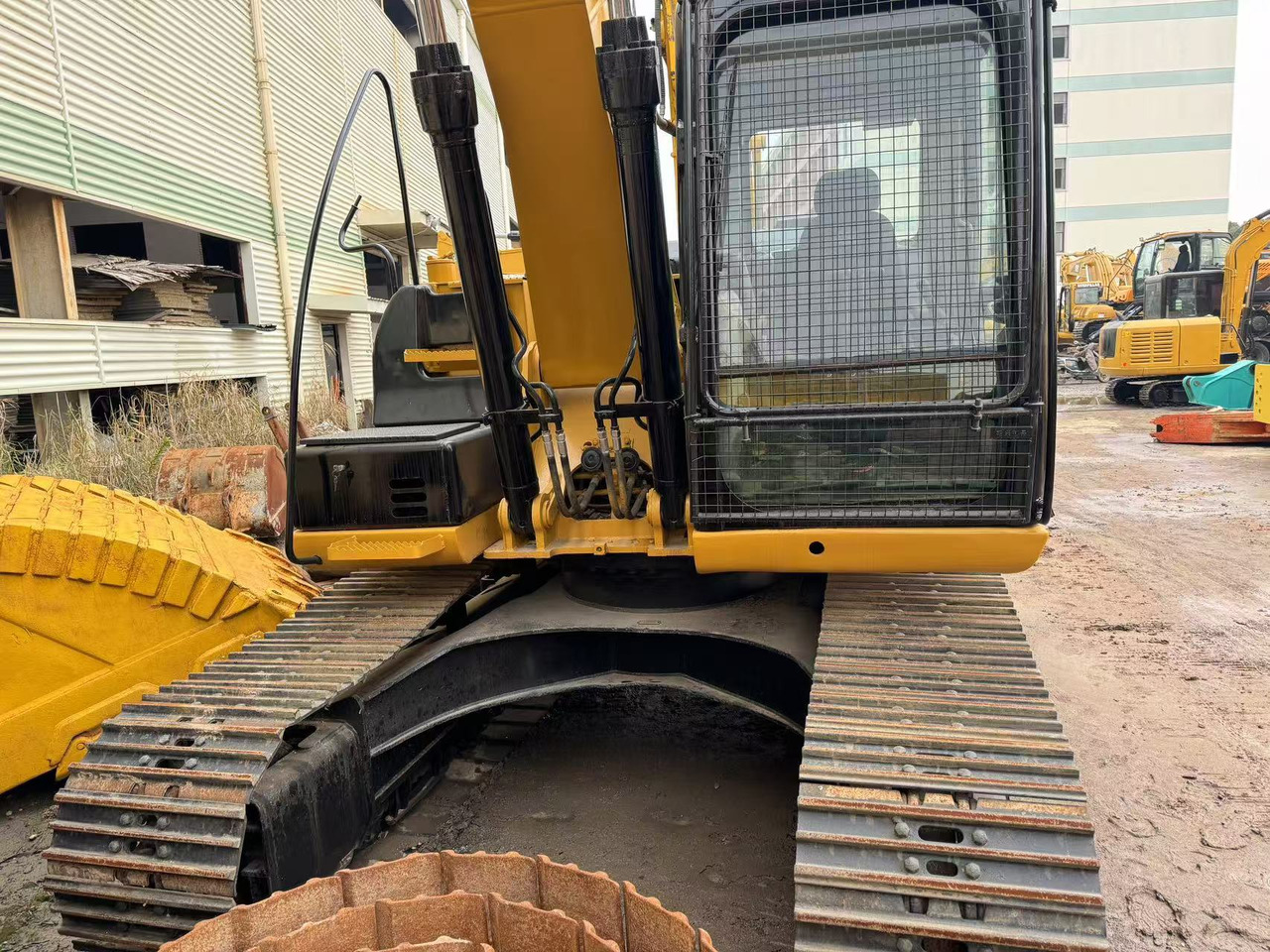 CATERPILLAR 315D2 - Гусеничный экскаватор: фото 3 CATERPILLAR 315D2 - Гусеничный экскаватор: фото 3