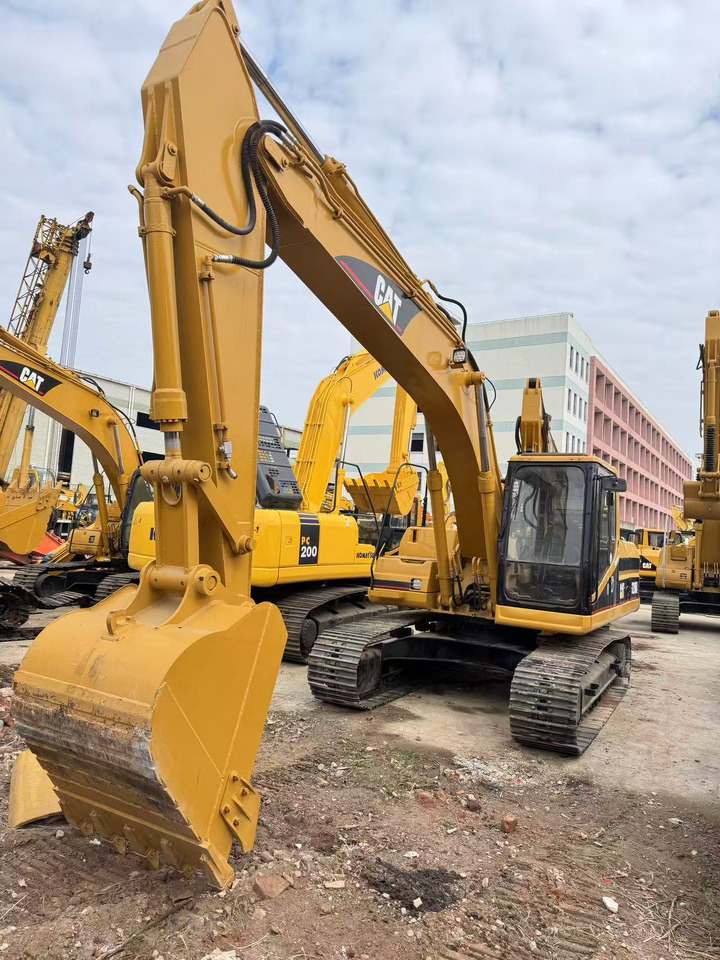 CATERPILLAR 320B - Гусеничный экскаватор: фото 2 CATERPILLAR 320B - Гусеничный экскаватор: фото 2