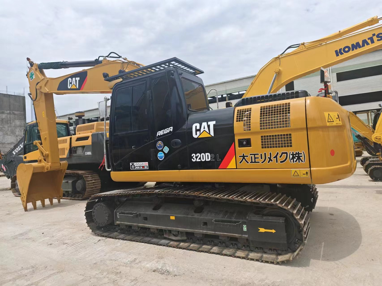 CATERPILLAR 320D - Гусеничный экскаватор: фото 1 CATERPILLAR 320D - Гусеничный экскаватор: фото 1
