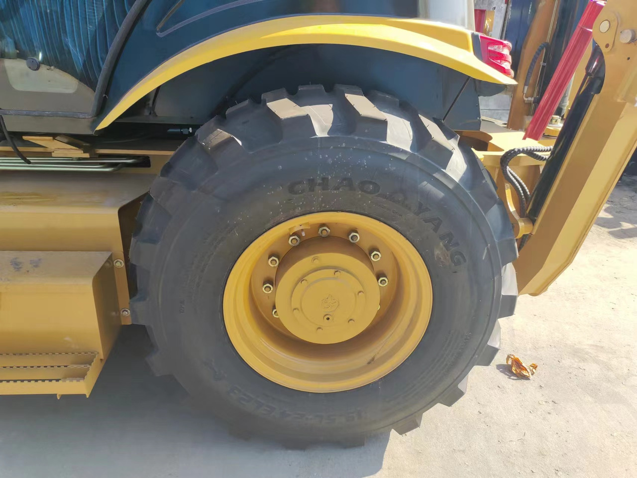 Экскаватор-погрузчик CATERPILLAR 420F: фото 9 Экскаватор-погрузчик CATERPILLAR 420F: фото 9