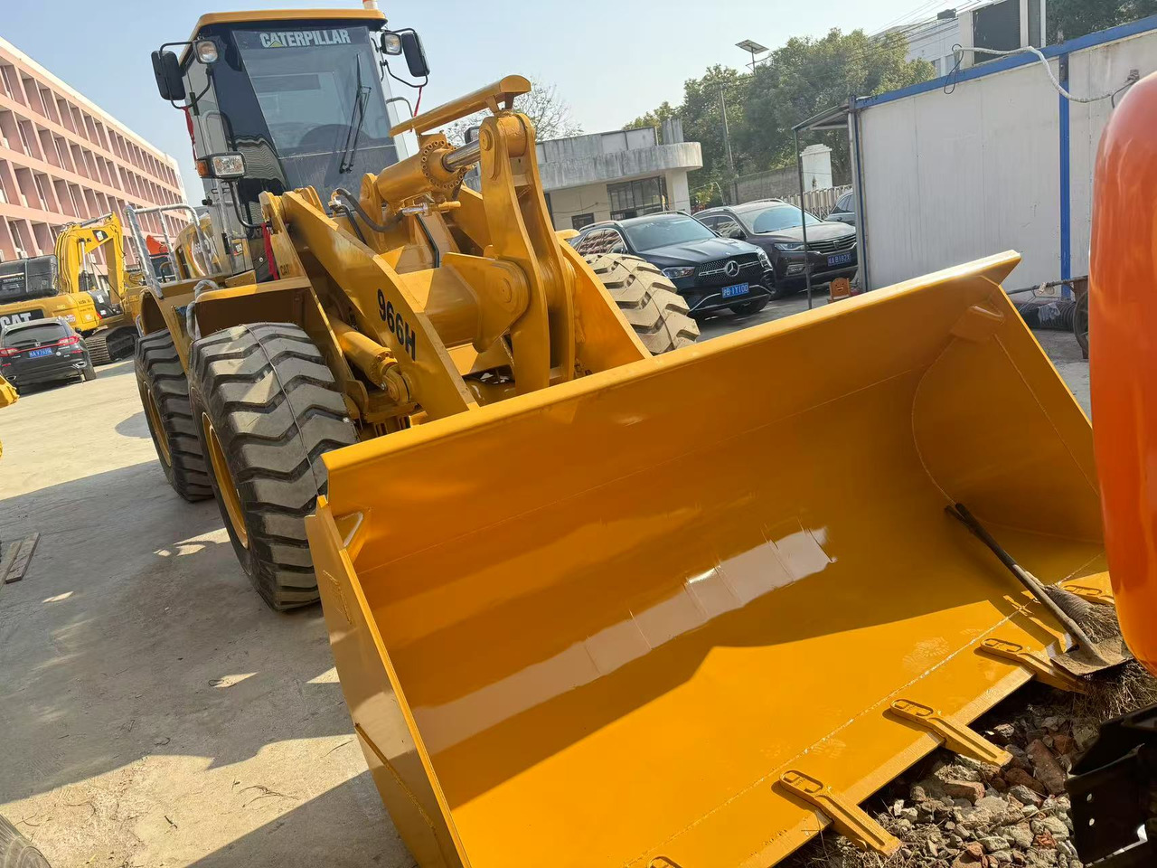 CATERPILLAR 966H - Колёсный погрузчик: фото 2 CATERPILLAR 966H - Колёсный погрузчик: фото 2