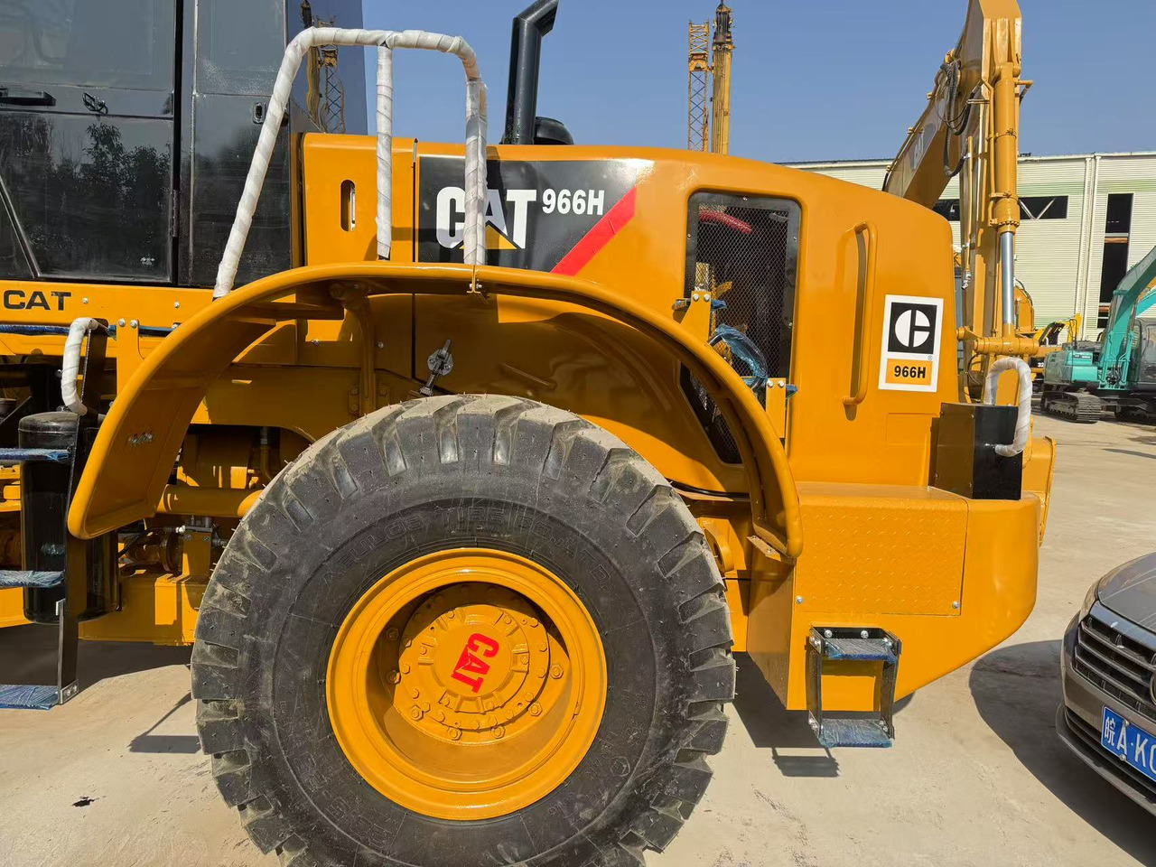 CATERPILLAR 966H - Колёсный погрузчик: фото 4 CATERPILLAR 966H - Колёсный погрузчик: фото 4