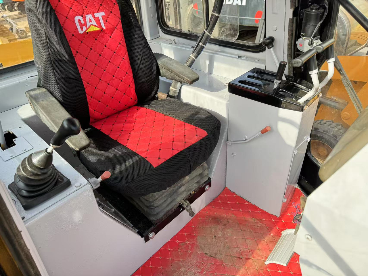 CATERPILLAR D6G2 - Бульдозер: фото 5 CATERPILLAR D6G2 - Бульдозер: фото 5