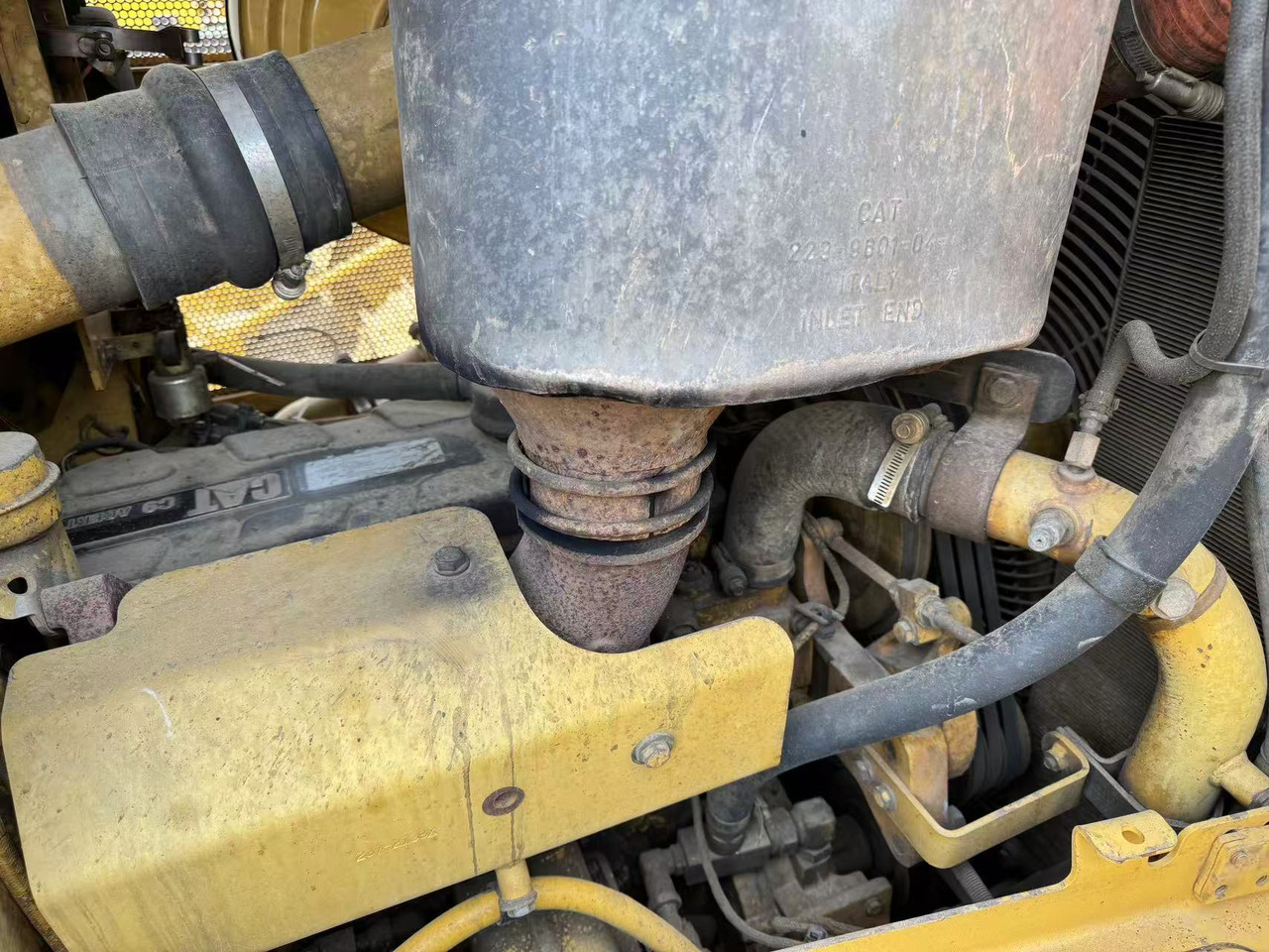 CATERPILLAR D6T - Бульдозер: фото 2 CATERPILLAR D6T - Бульдозер: фото 2