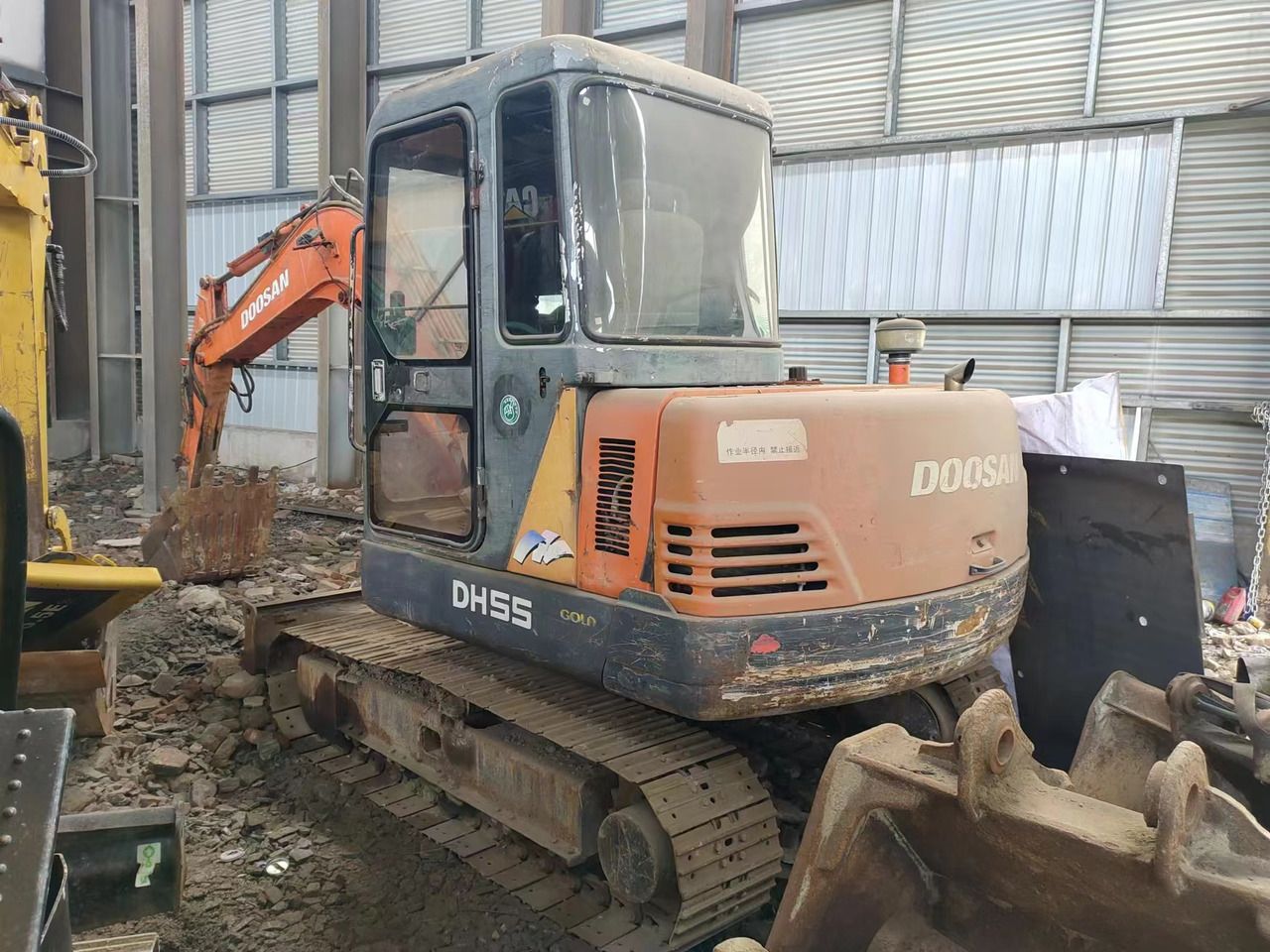 DOOSAN DH55 - Мини-экскаватор: фото 2 DOOSAN DH55 - Мини-экскаватор: фото 2