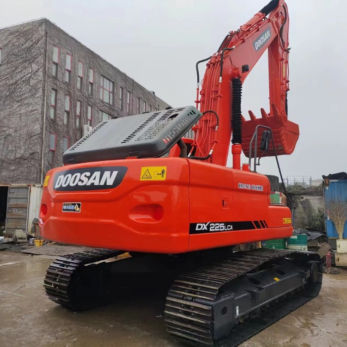 DOOSAN DX225LCA - Гусеничный экскаватор: фото 3 DOOSAN DX225LCA - Гусеничный экскаватор: фото 3