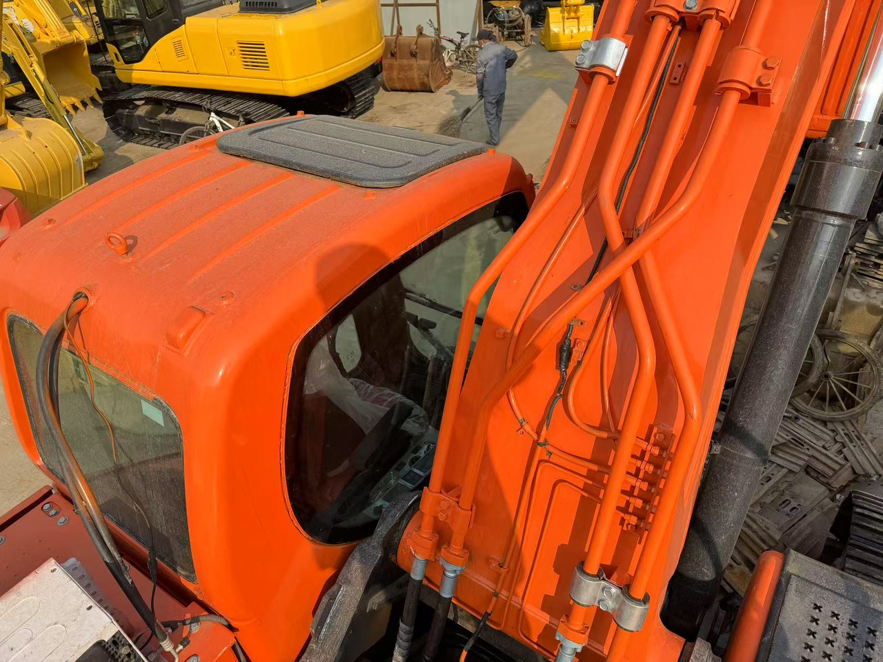 Гусеничный экскаватор DOOSAN DX340LC: фото 7
