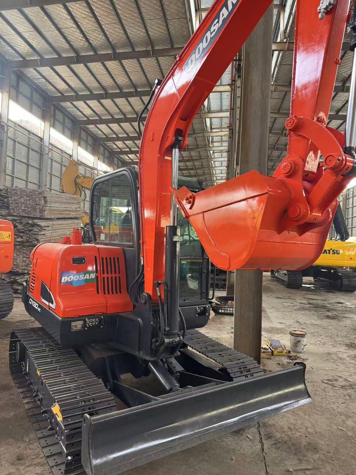 DOOSAN DX60-9C - Мини-экскаватор: фото 3 DOOSAN DX60-9C - Мини-экскаватор: фото 3