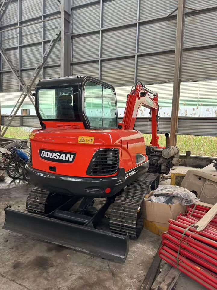 DOOSAN DX60-9C - Мини-экскаватор: фото 5 DOOSAN DX60-9C - Мини-экскаватор: фото 5