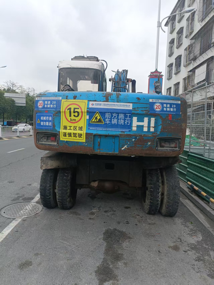 HITACHI EX100WD-2 - Колёсный экскаватор: фото 4 HITACHI EX100WD-2 - Колёсный экскаватор: фото 4