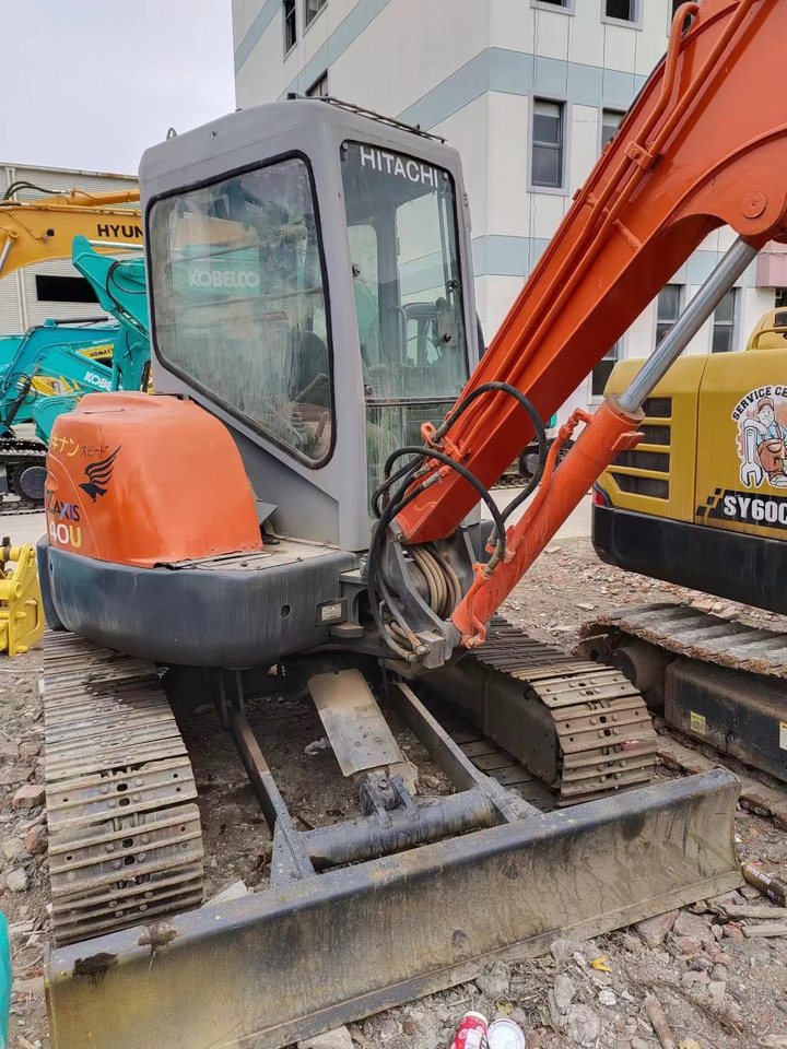 HITACHI ZX40U - Мини-экскаватор: фото 3 HITACHI ZX40U - Мини-экскаватор: фото 3