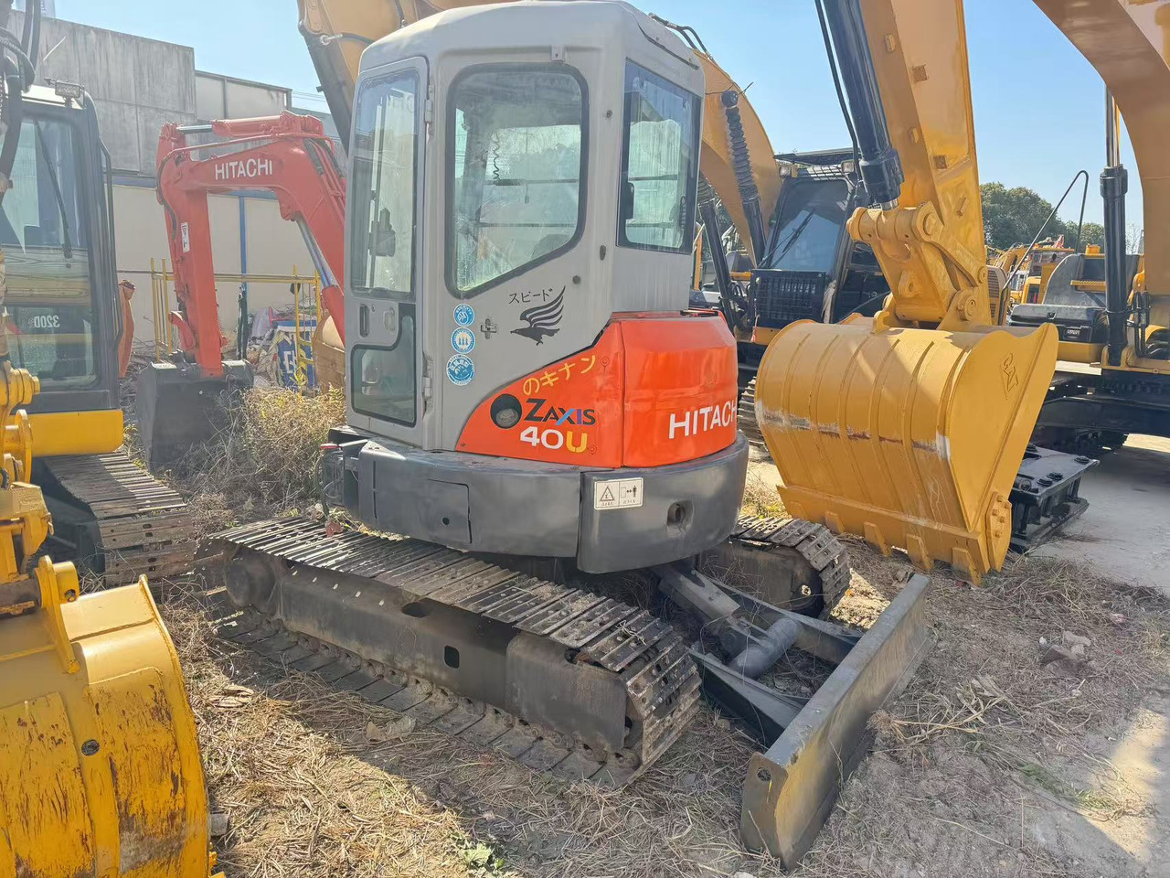 HITACHI ZX40U - Мини-экскаватор: фото 1 HITACHI ZX40U - Мини-экскаватор: фото 1